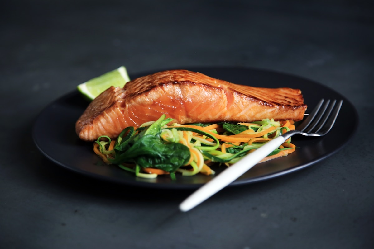Losos &mdash; jeden z najbohat&scaron;&iacute;ch zdrojov omega-3 mastn&yacute;ch kysel&iacute;n EPA a DHA